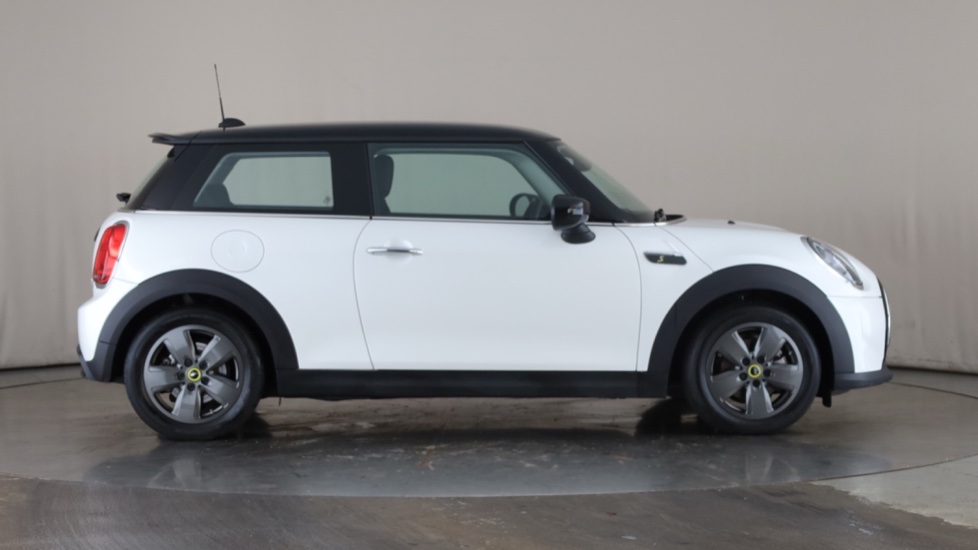MINI HATCHBACK Image 6