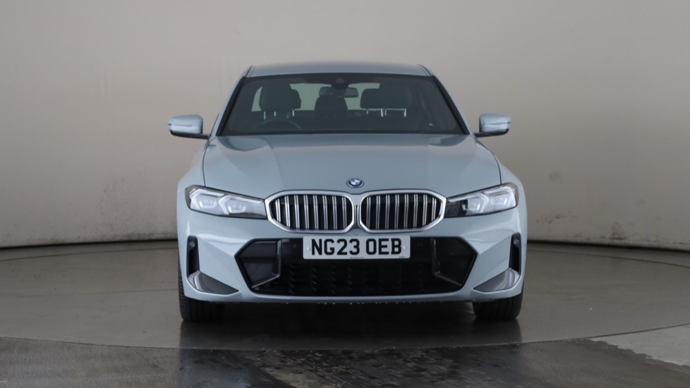 BMW 3 SERIES Image 8