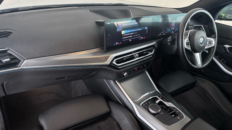 BMW 3 SERIES Image 10