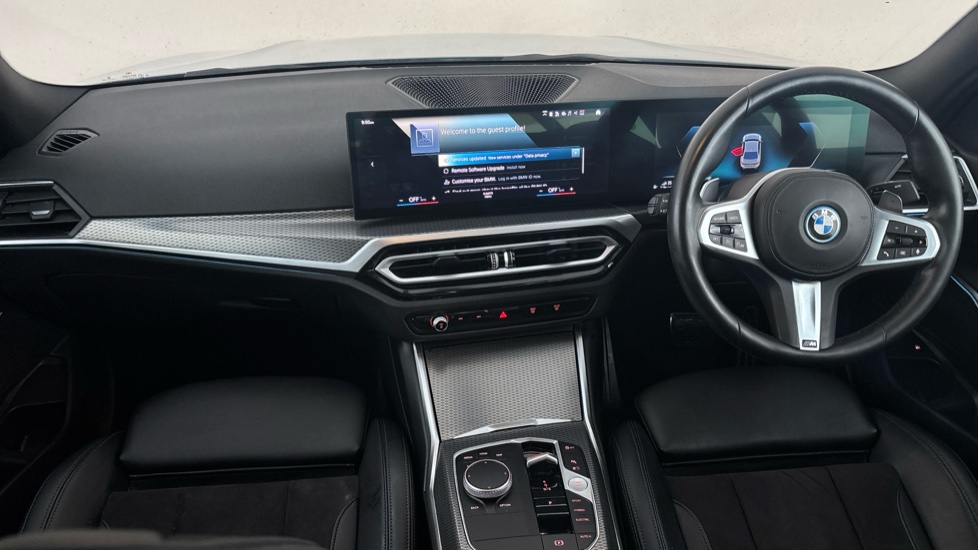 BMW 3 SERIES Image 11