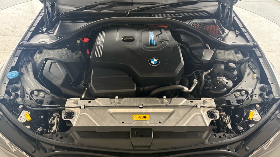 BMW 3 SERIES Image 16