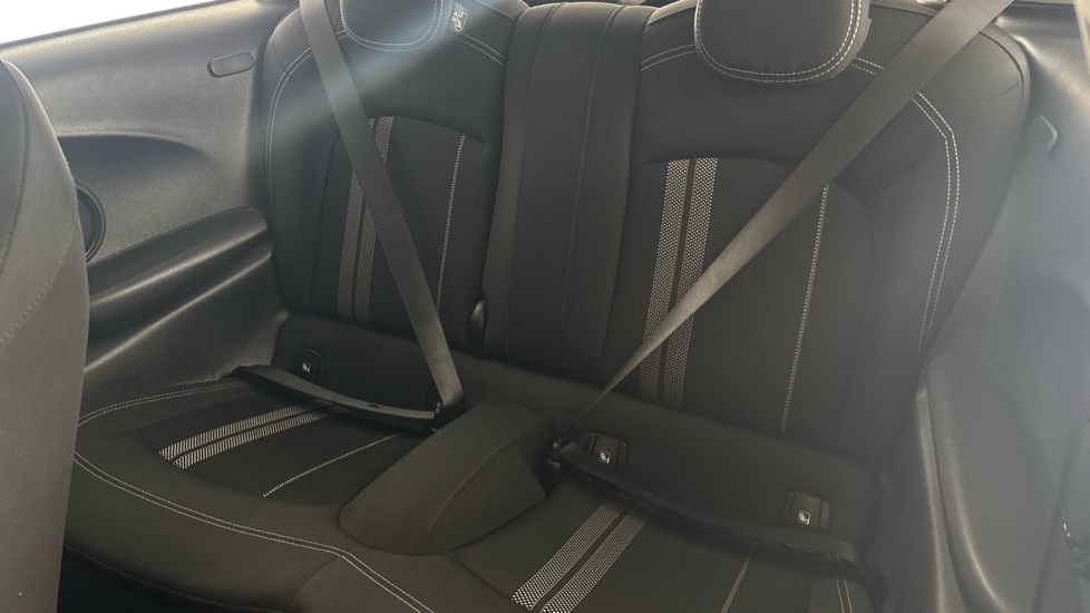 MINI HATCHBACK Image 14