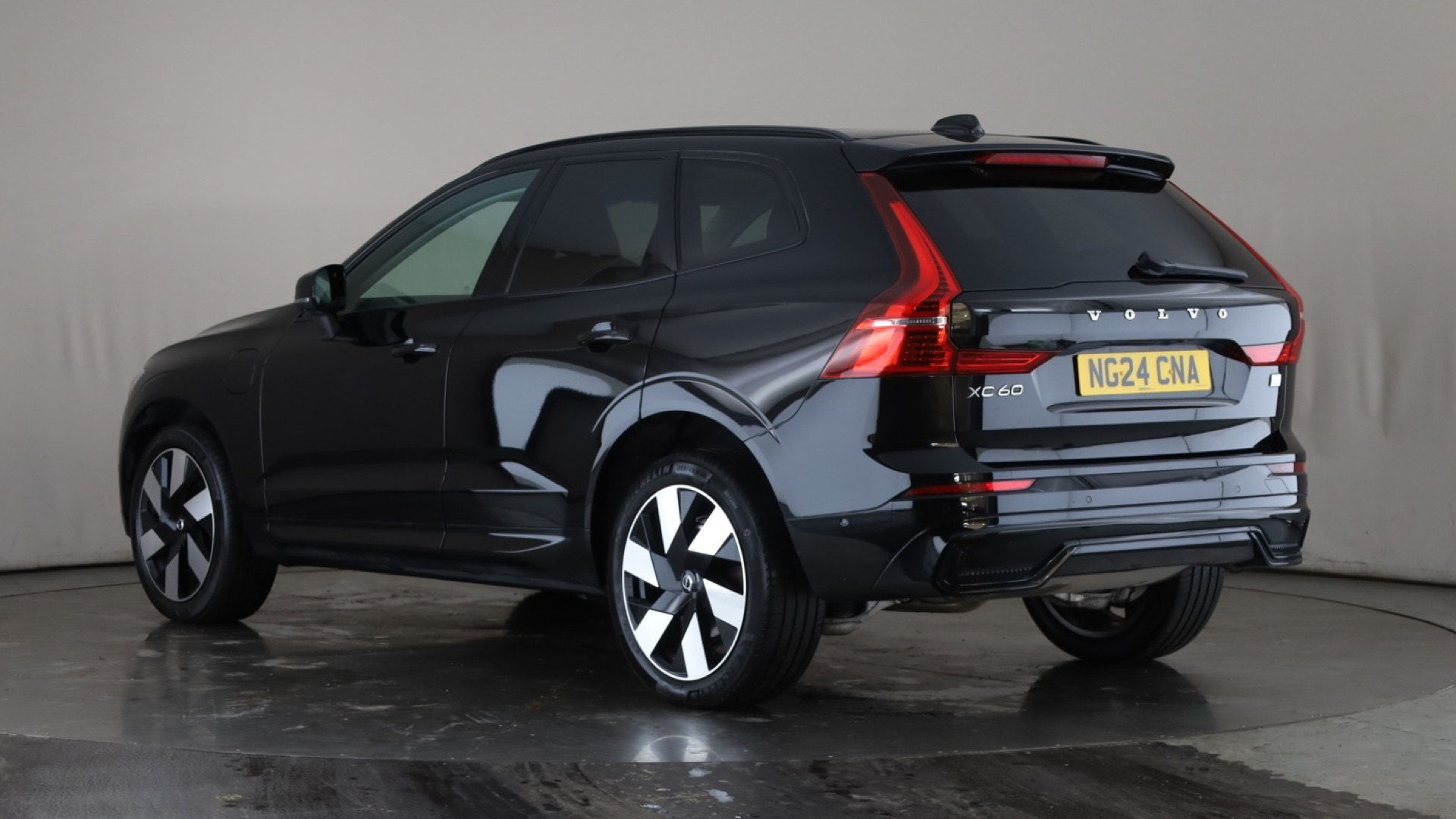2.0 T8 [455] RC PHEV Ultimate Dark 5dr AWD Gtron