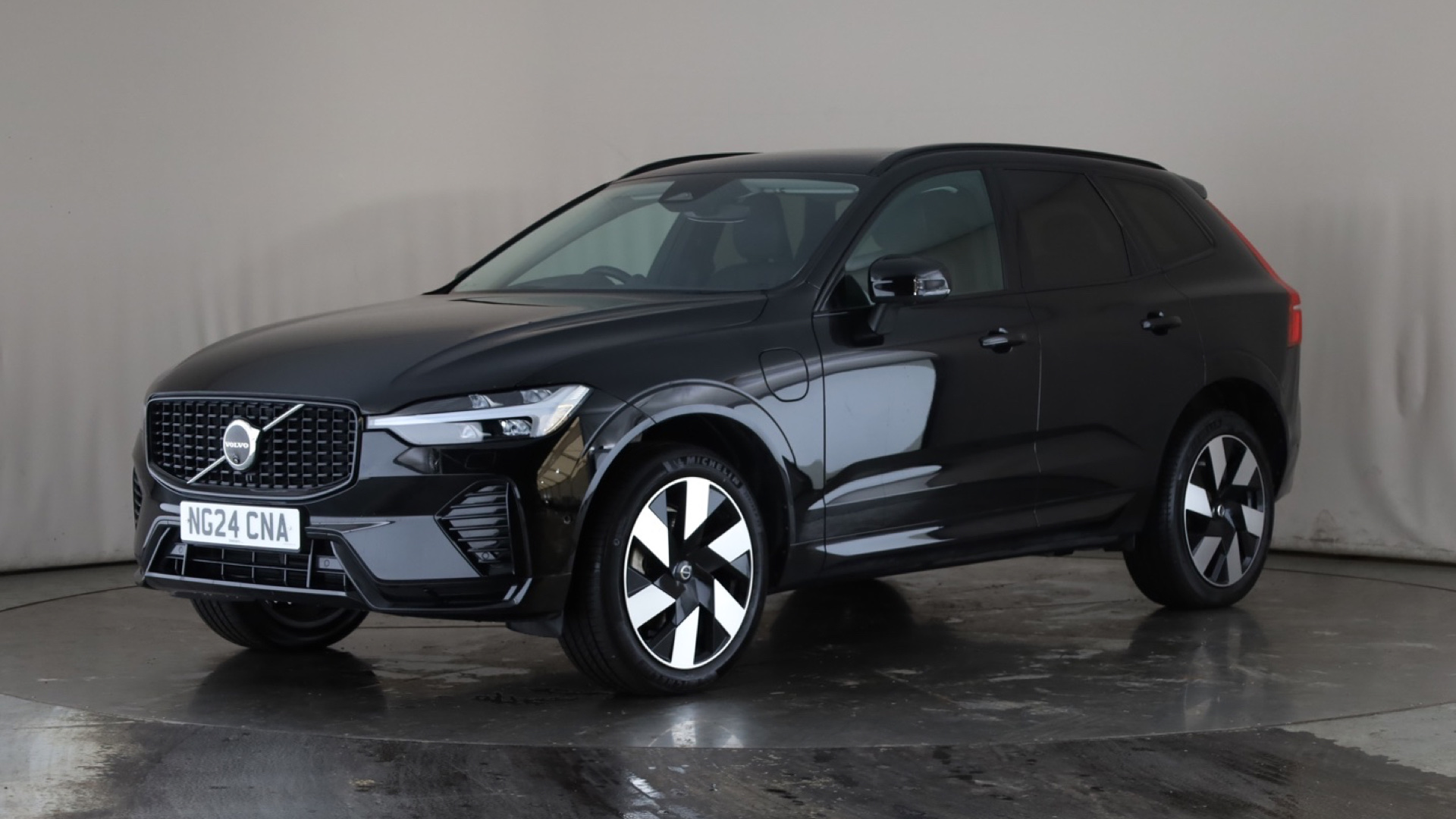 2.0 T8 [455] RC PHEV Ultimate Dark 5dr AWD Gtron