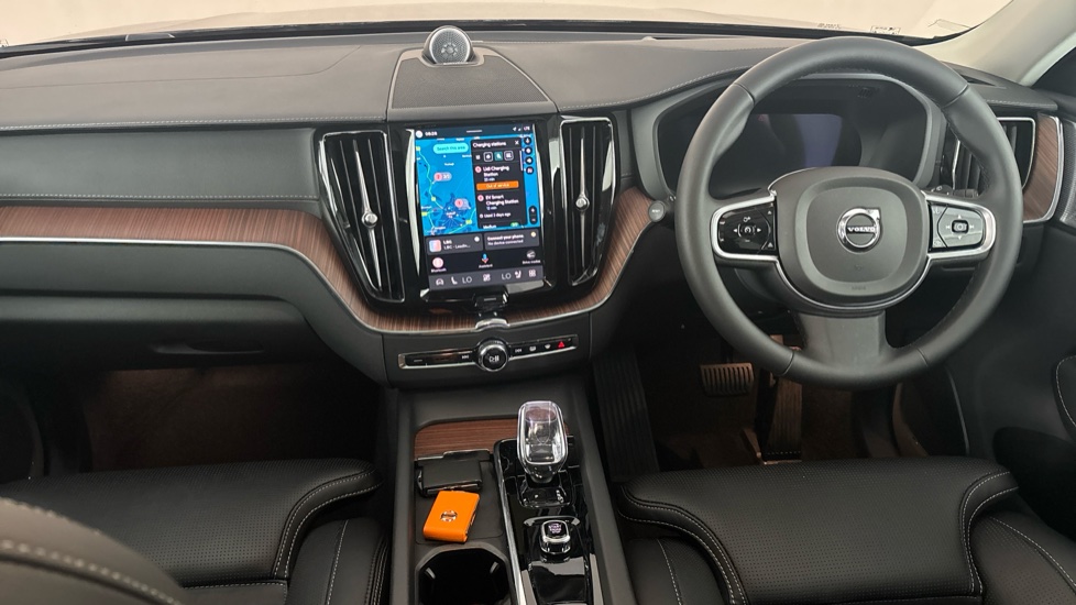 VOLVO XC60 Image 11