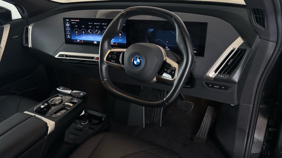 BMW iX Image 9