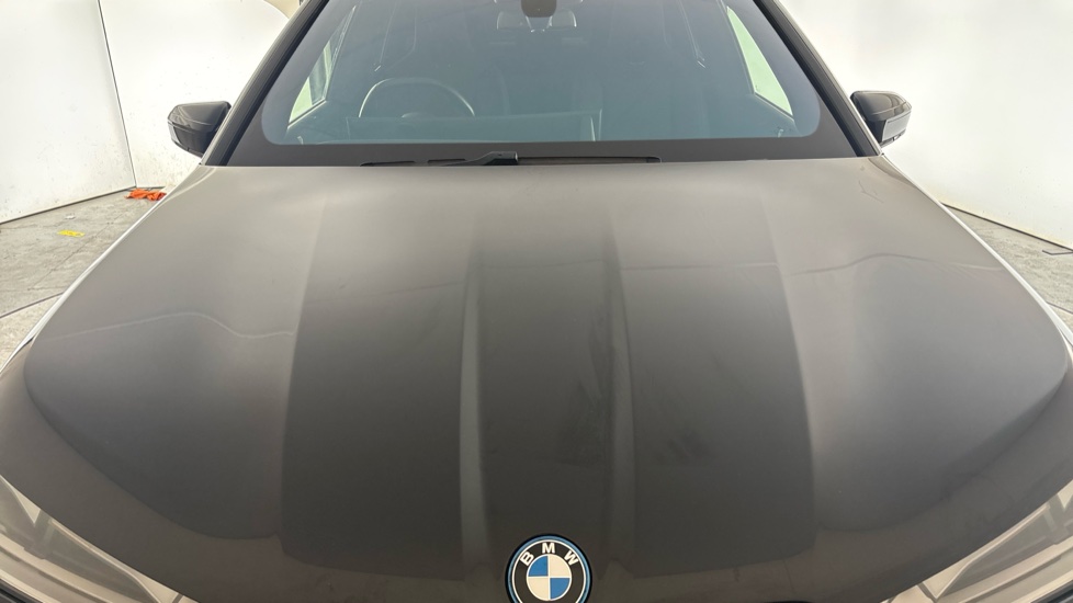 BMW iX Image 16