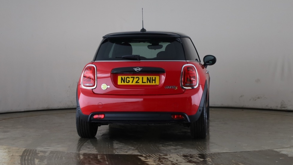 MINI HATCHBACK Image 4
