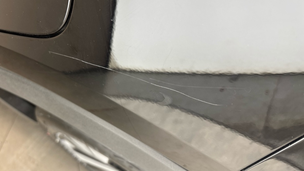 VOLVO XC40 Scratches