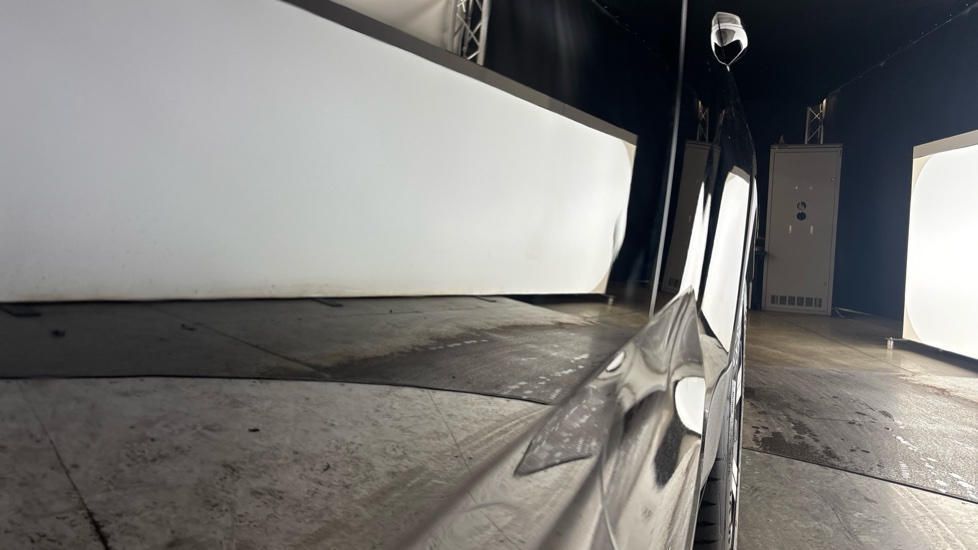 VOLVO XC40 Dent