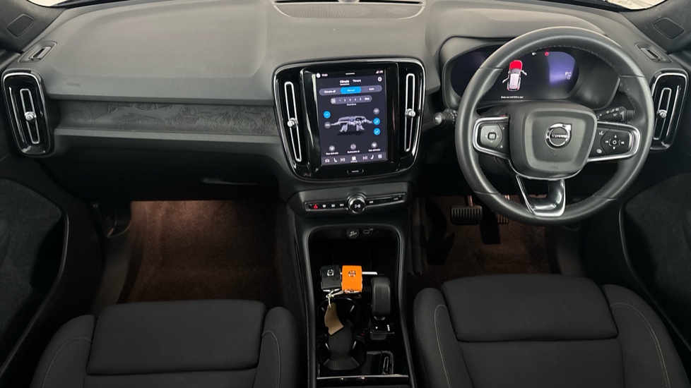 VOLVO XC40 Image 11