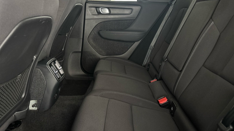 VOLVO XC40 Image 14