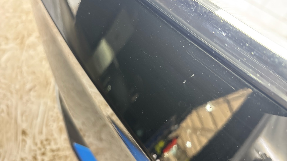 BMW iX1 Multiple chips