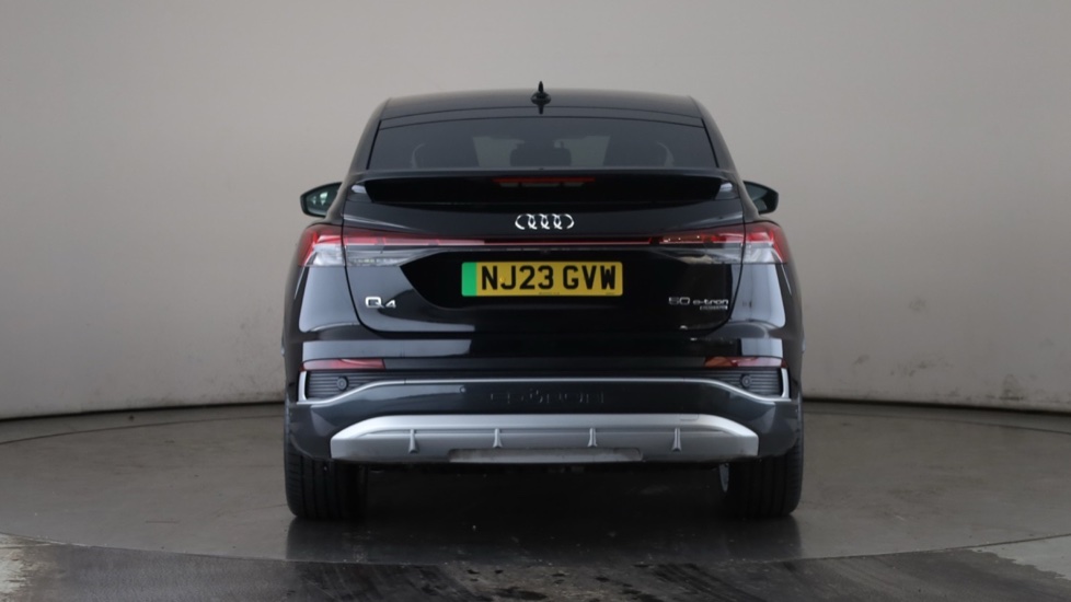 AUDI Q4 Image 4