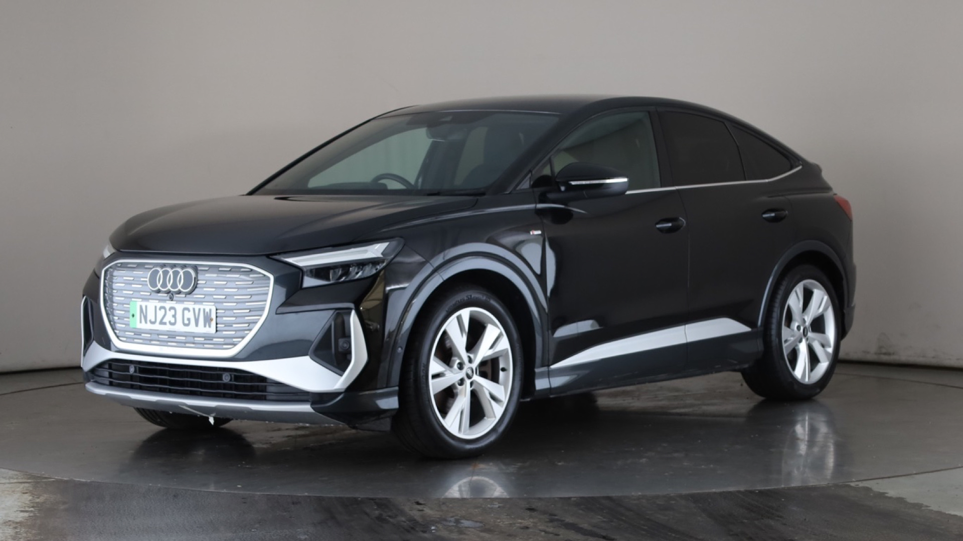 220kW 50 Quattro 82.77kWh S Line 5dr Auto C+S/Tech