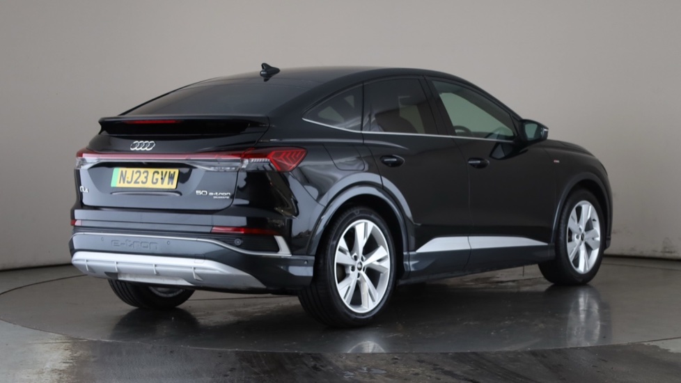 AUDI Q4 Image 5