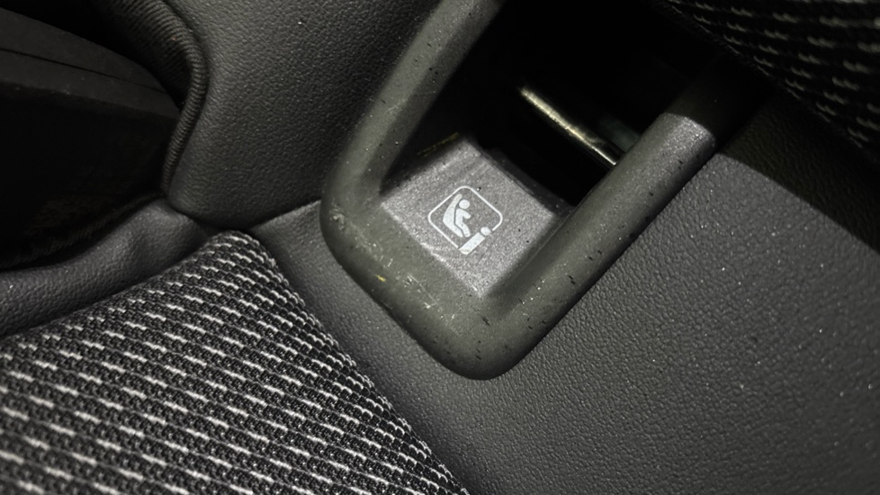 AUDI Q4 scuffs