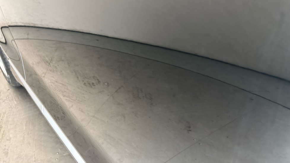 AUDI Q4 dent