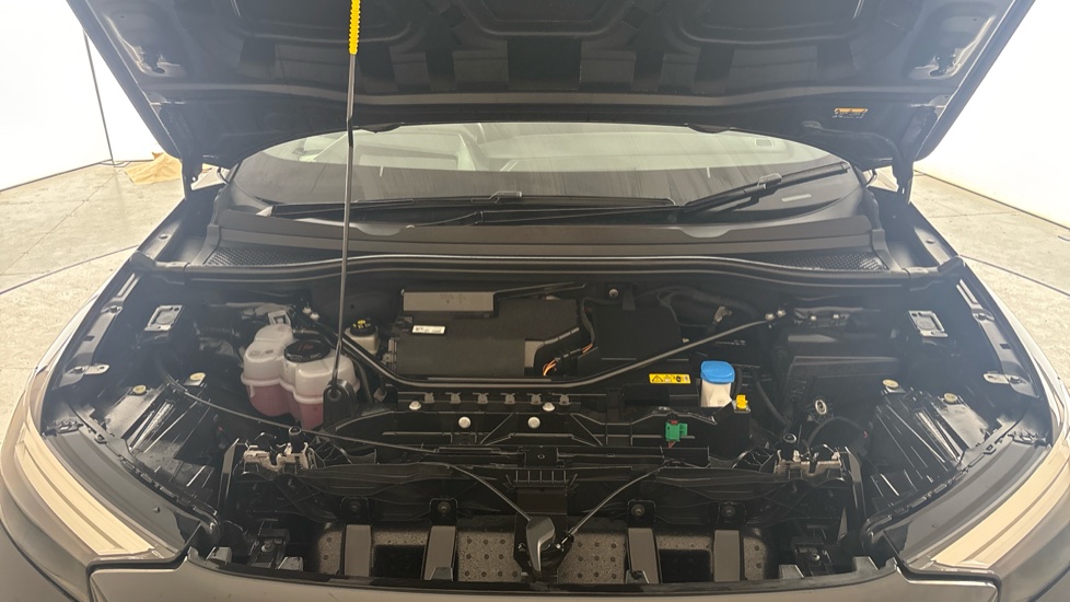 AUDI Q4 Image 16