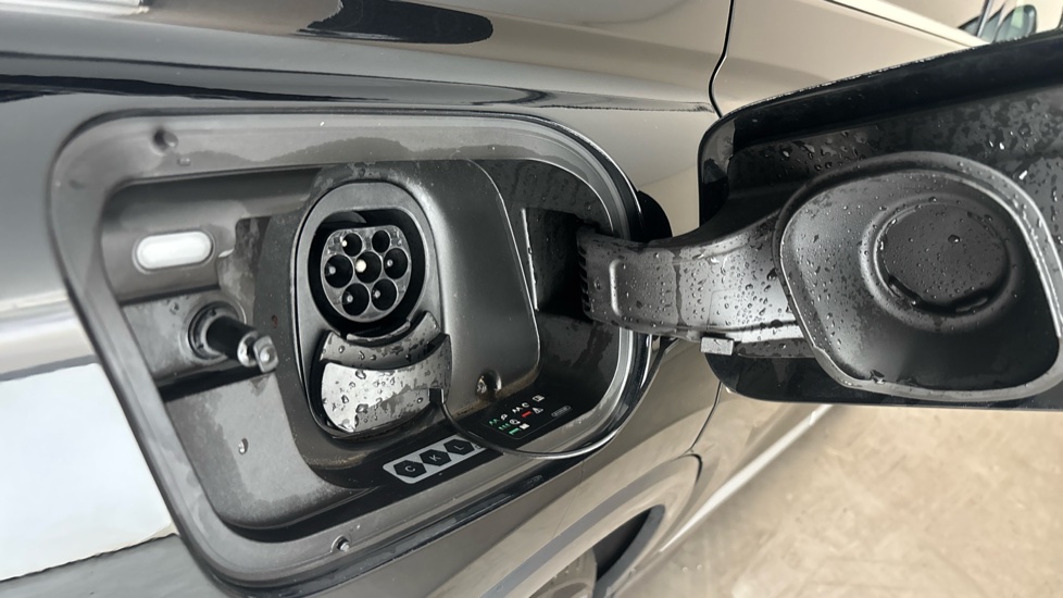 AUDI Q4 Image 21
