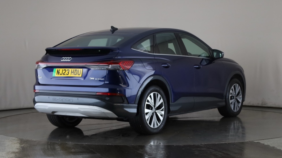 AUDI Q4 Image 5