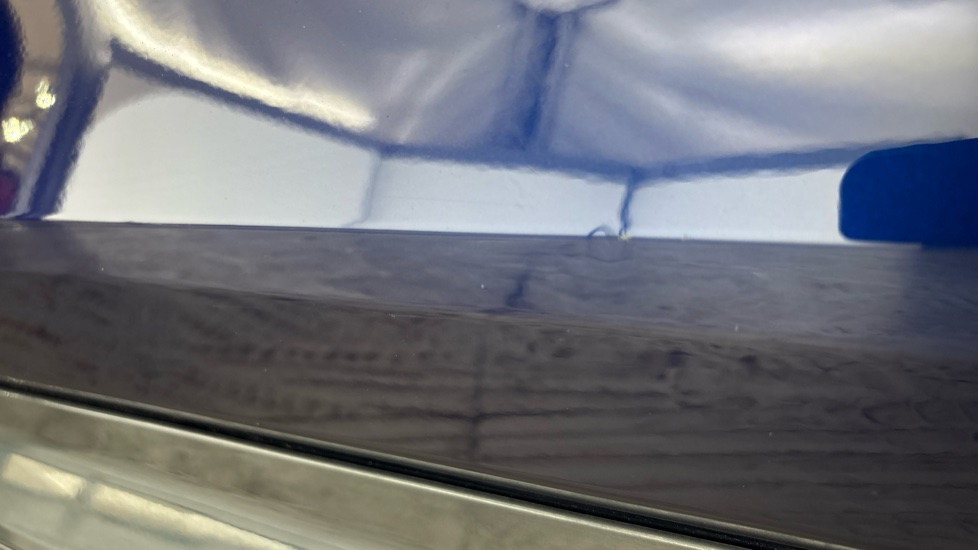 AUDI Q4 Dent