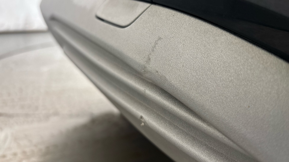 AUDI Q4 Dent and scuff
