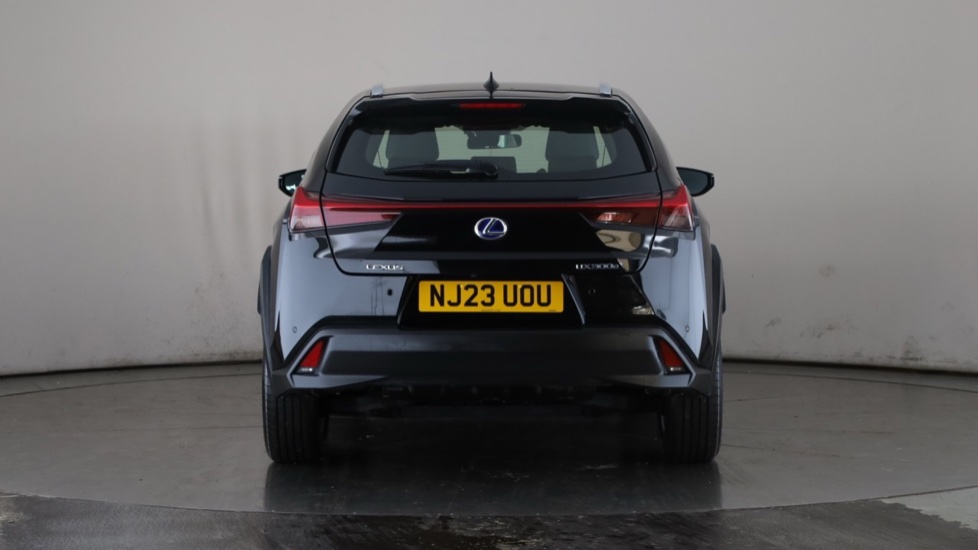 LEXUS UX Image 4