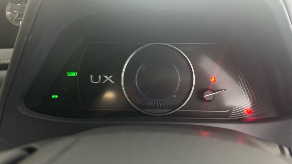 LEXUS UX Image 13