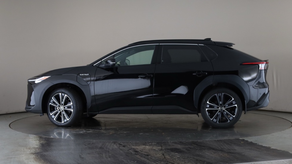 TOYOTA BZ4X Image 2