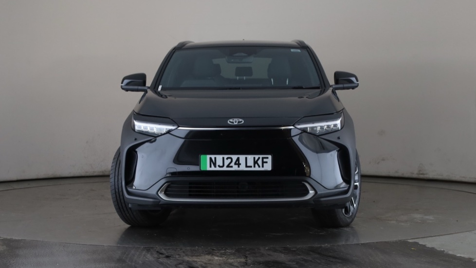 TOYOTA BZ4X Image 8