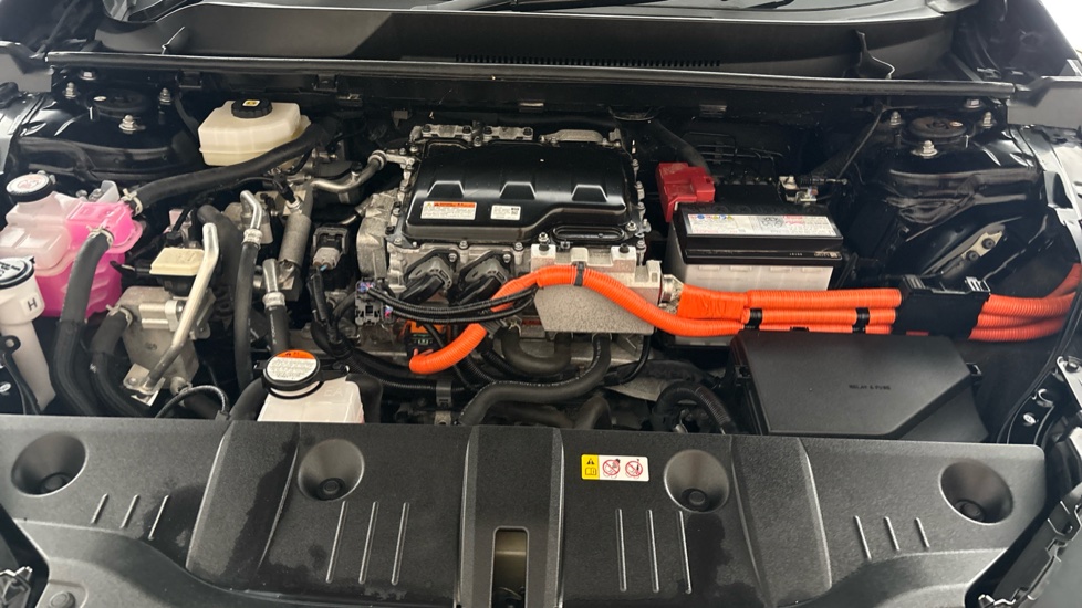 TOYOTA BZ4X Image 16