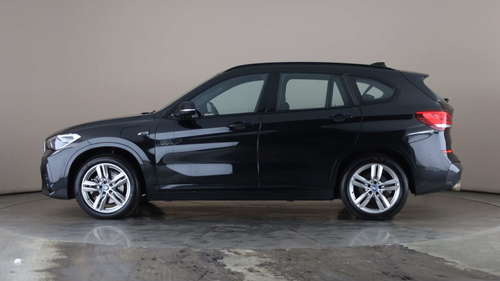 4020778 xDrive 25e M Sport 5dr Auto [Tech Pack II]