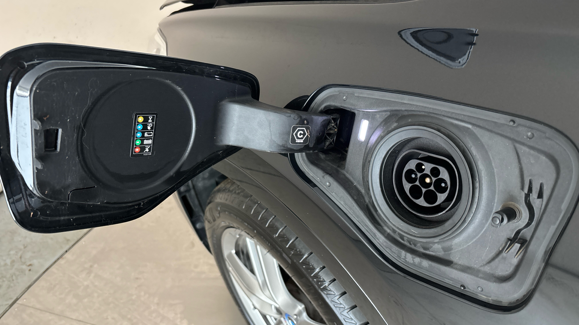 4020778 xDrive 25e M Sport 5dr Auto [Tech Pack II]