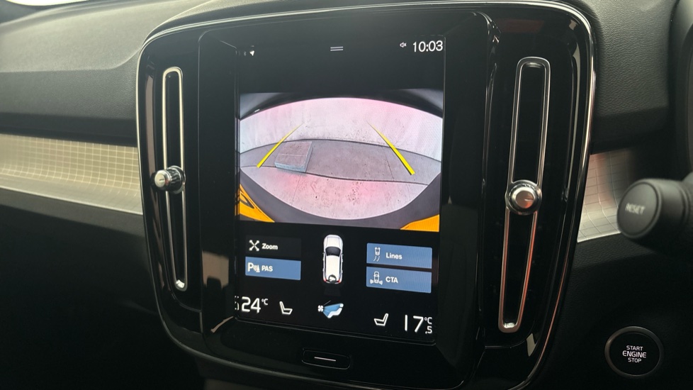 VOLVO XC40 Reverse camera