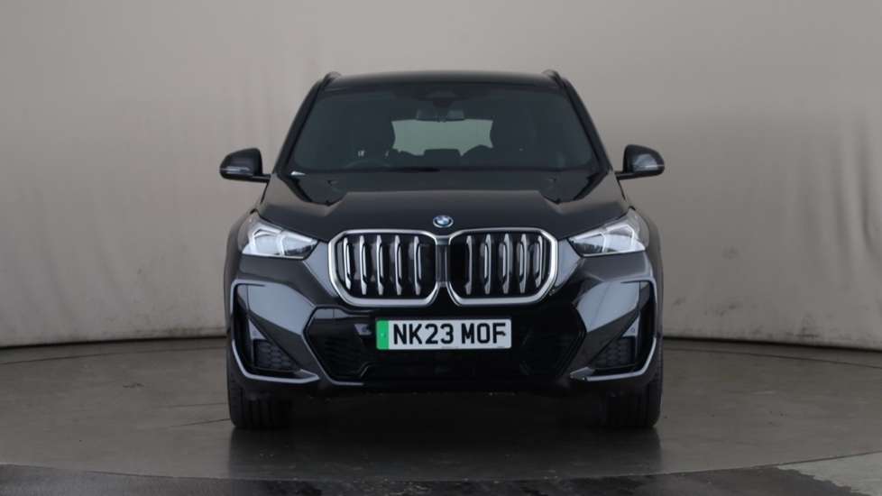 BMW iX1 Image 8