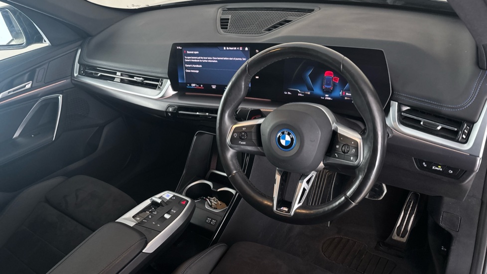 BMW iX1 Image 9