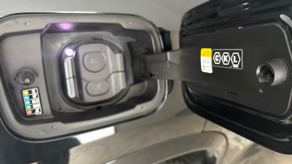 BMW iX1 Image 21