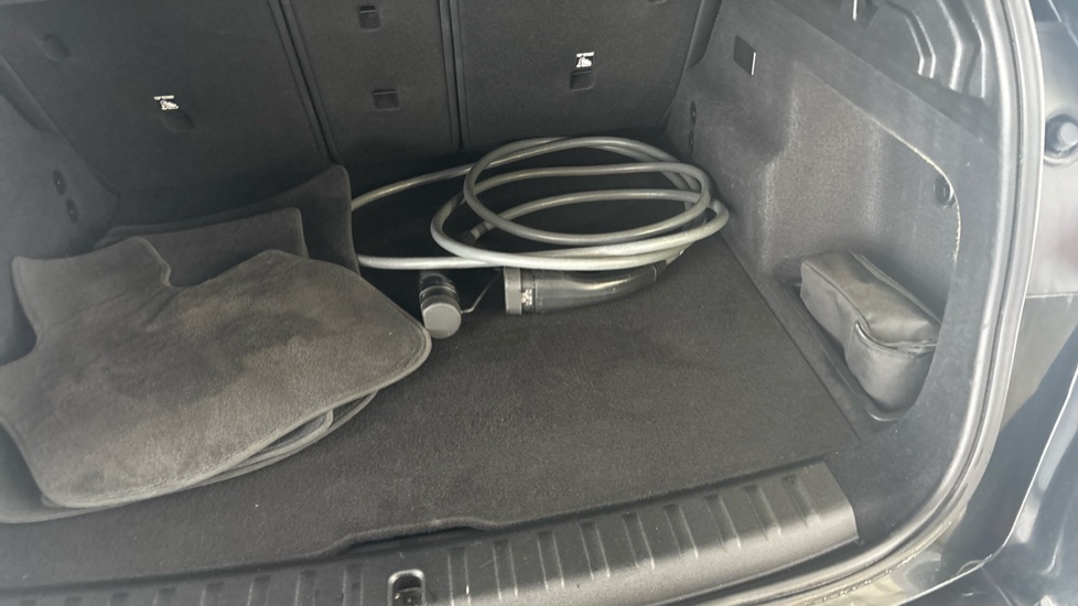 BMW iX1 Image 22