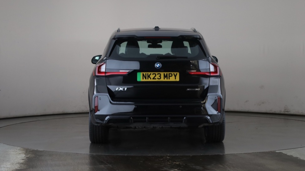 BMW iX1 Image 4