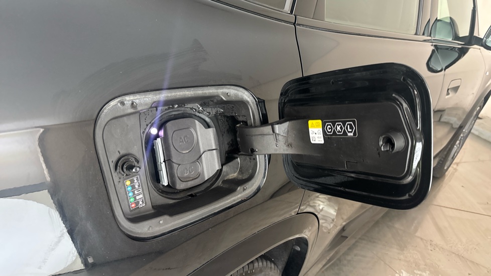 BMW iX1 Image 21
