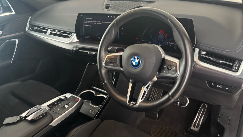 BMW iX1 Image 9