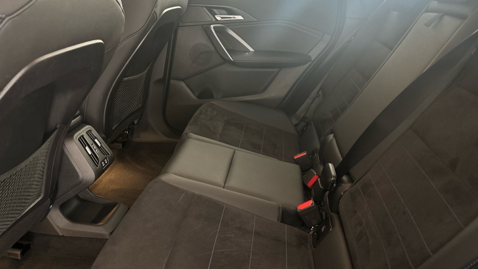 BMW iX1 Image 14