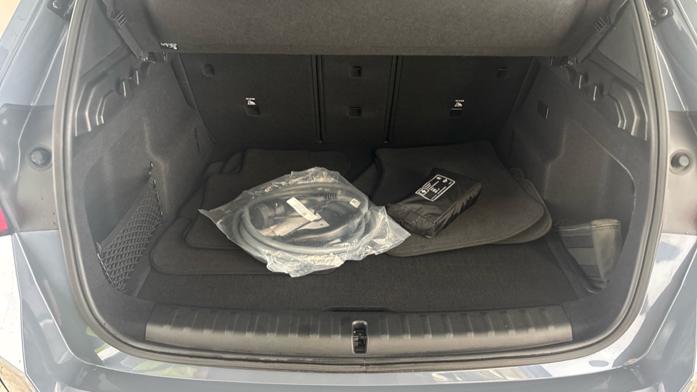 BMW iX1 Image 15