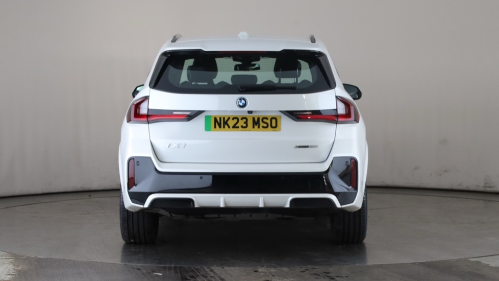 BMW iX1 Image 4