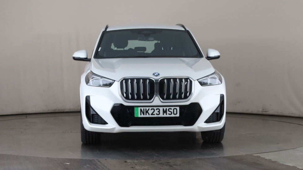 BMW iX1 Image 8