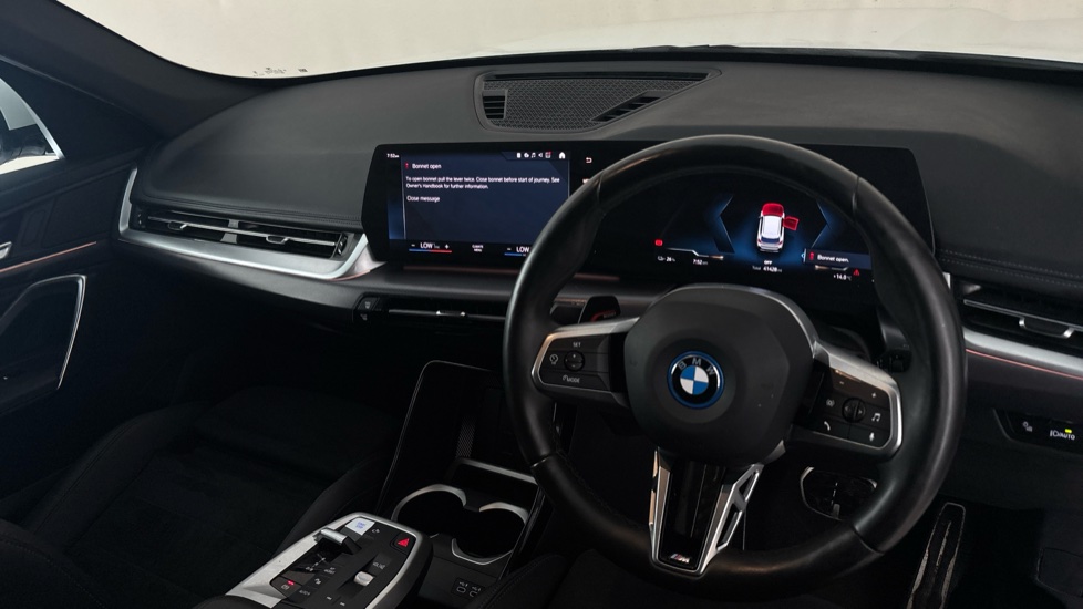 BMW iX1 Image 9