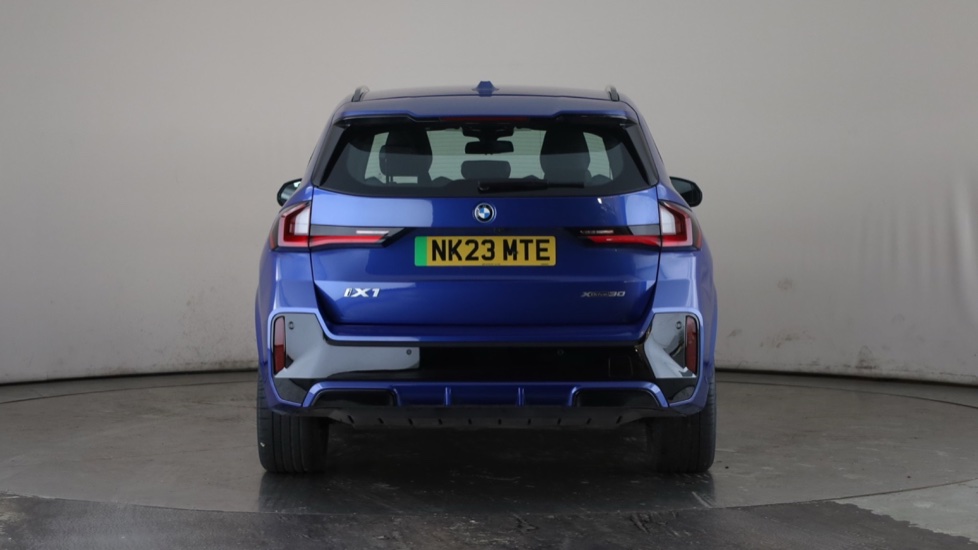 BMW iX1 Image 4