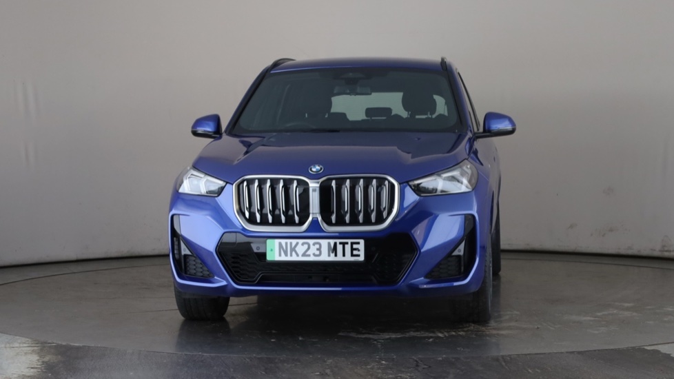 BMW iX1 Image 8