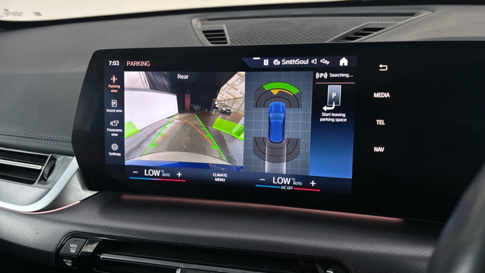BMW iX1 Image 12